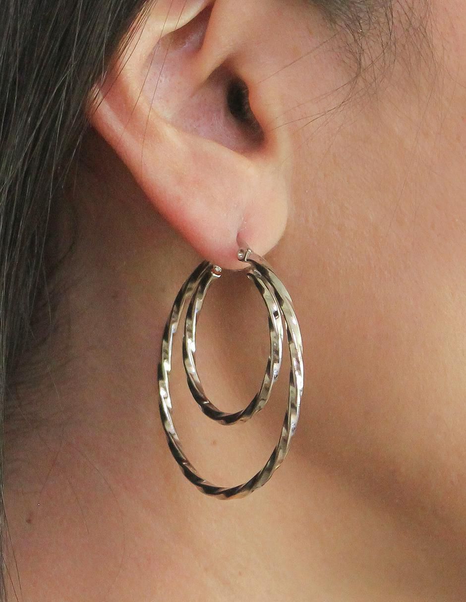 Arracadas de acero inoxidable con acabado texturizado 3