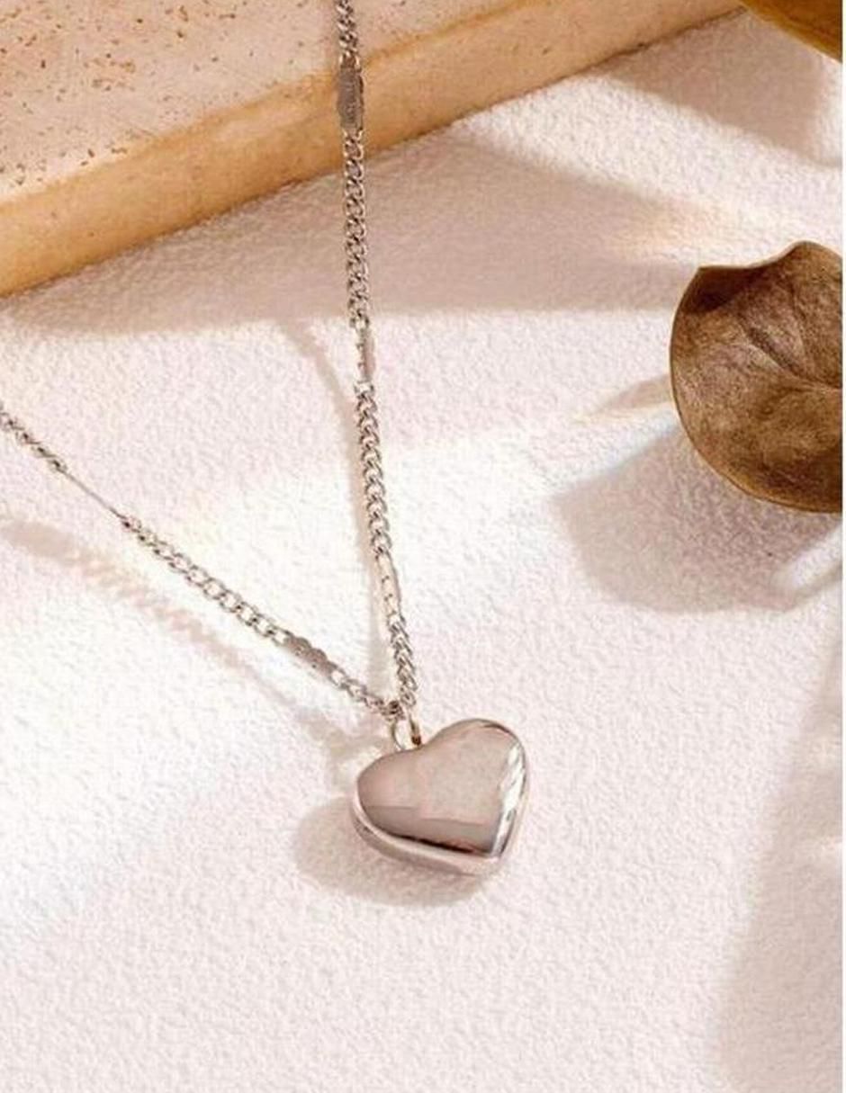 Collar con dije de corazón 2