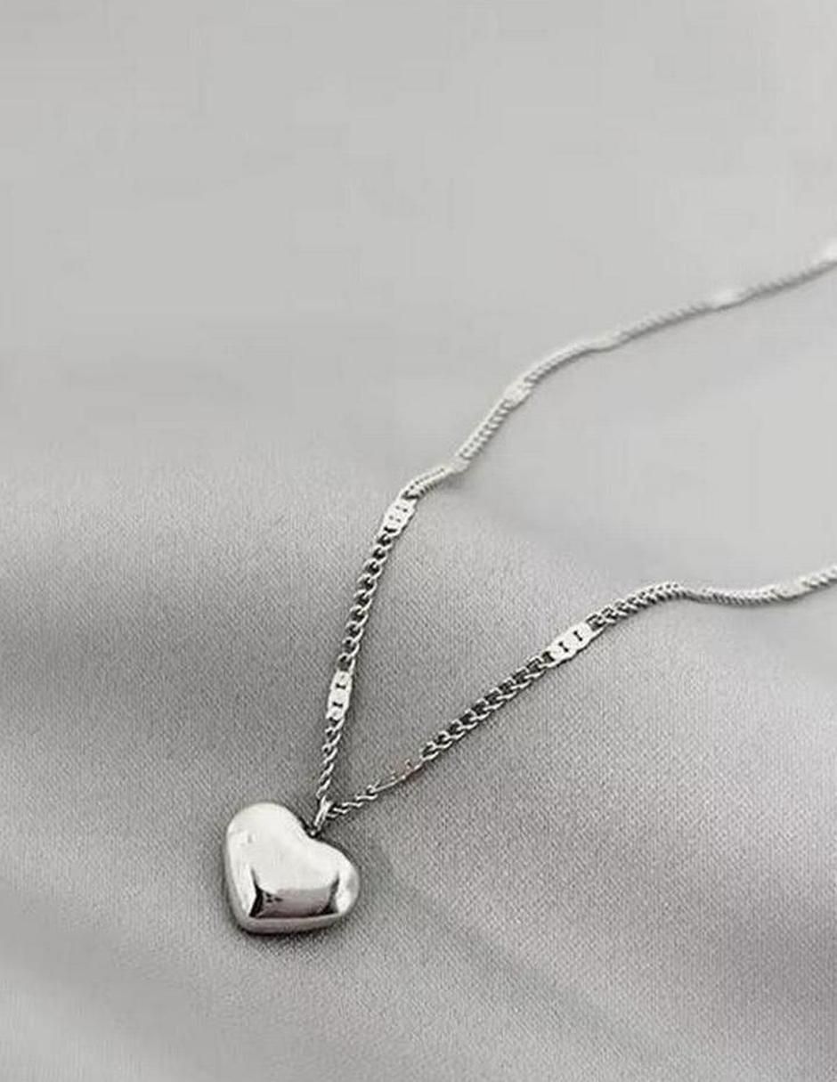 Collar con dije de corazón 3