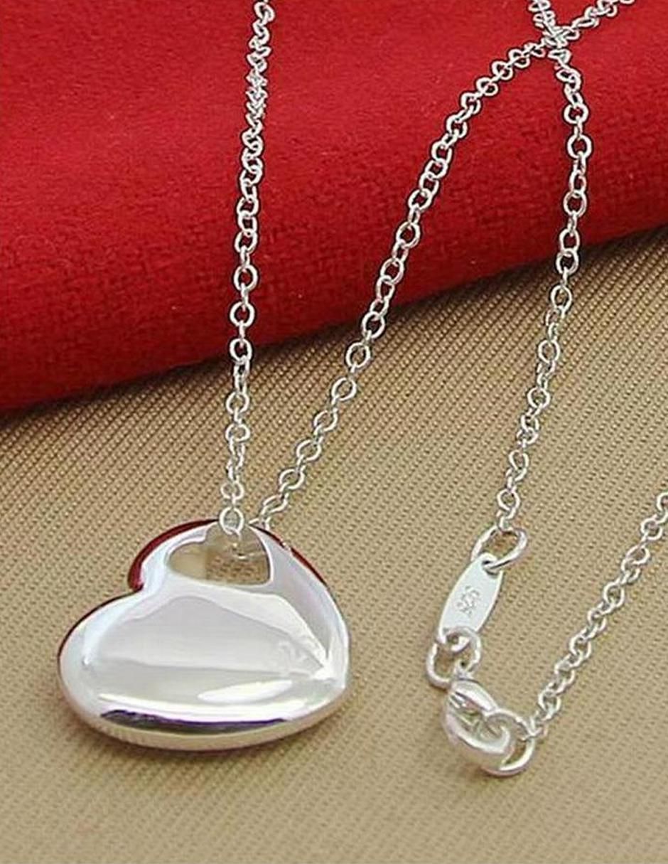 Collar con dije de corazón 3