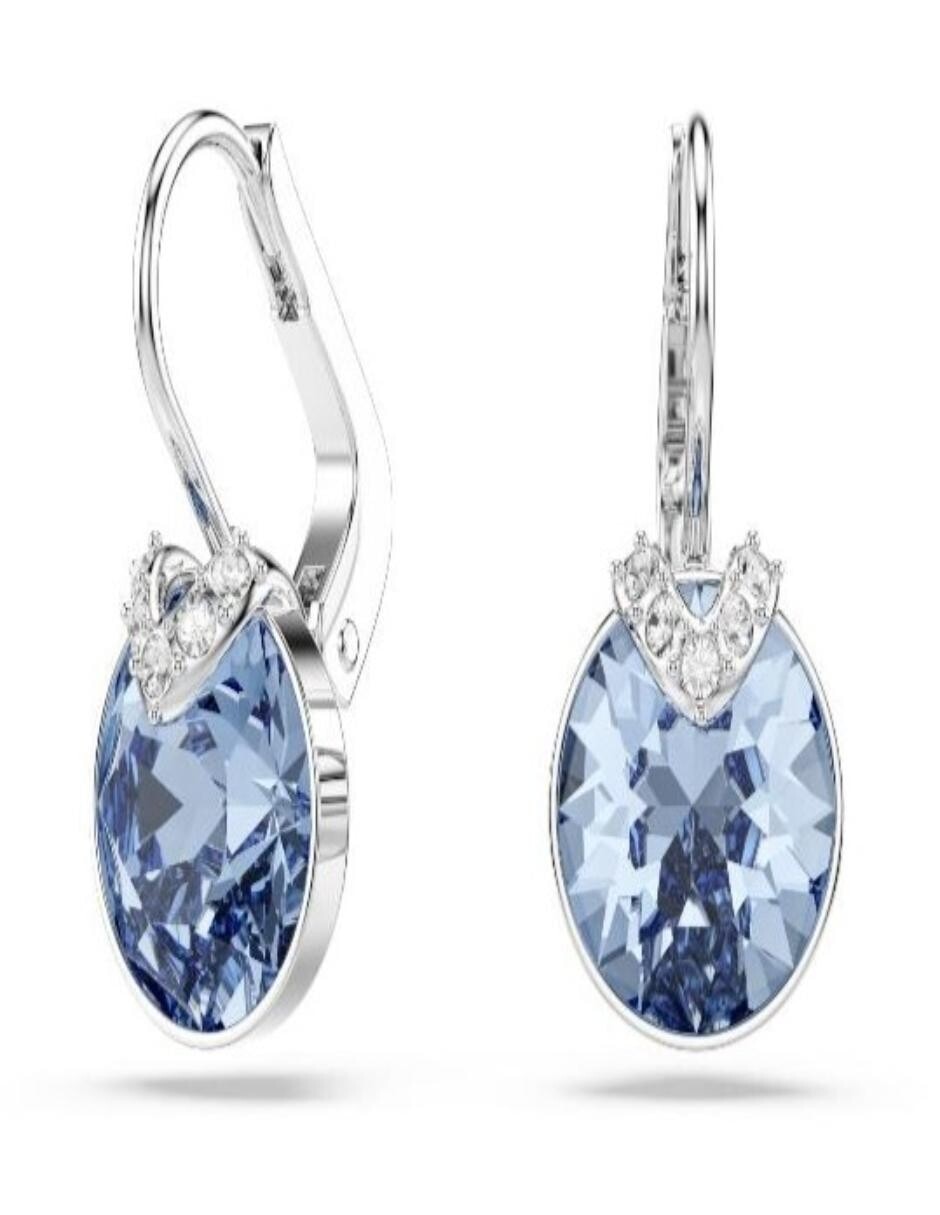 Aretes cortos circulares Bella con acabado brillante