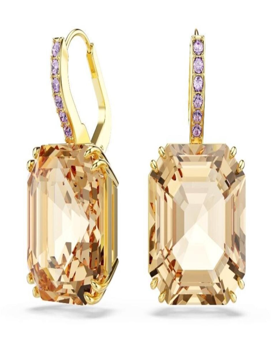 Aretes cortos Millenia con acabado brillante