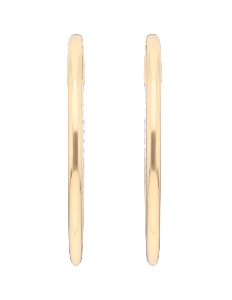Arracadas de letra c Basic Mtl Ears F2 con acabado plateado