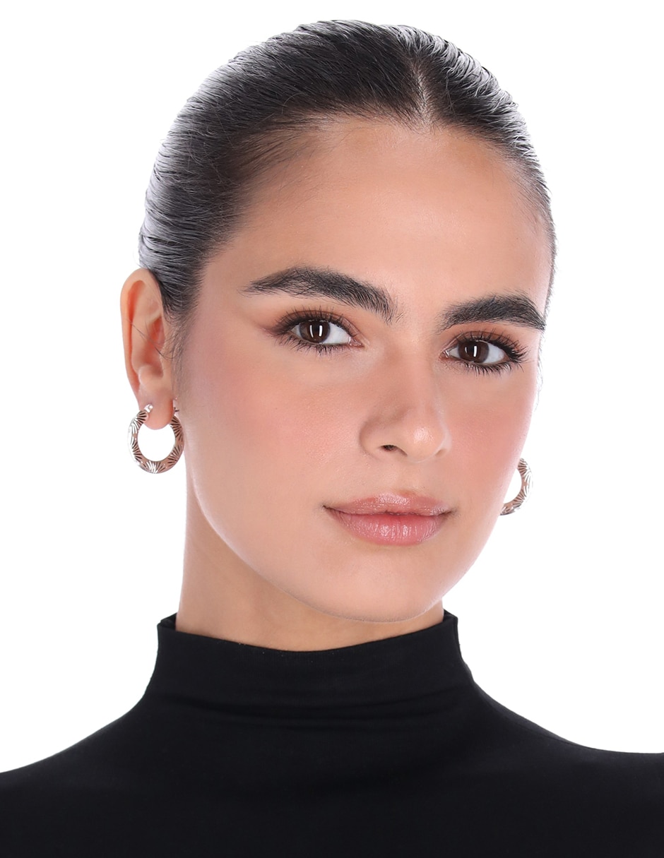 Arracadas circulares Basic Mtl Ears F2 con acabado plateado 3