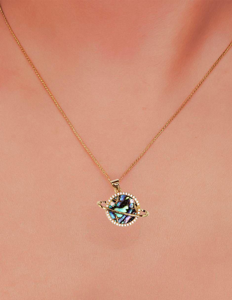 Collar con dije de saturno de oro laminado 10 K 2