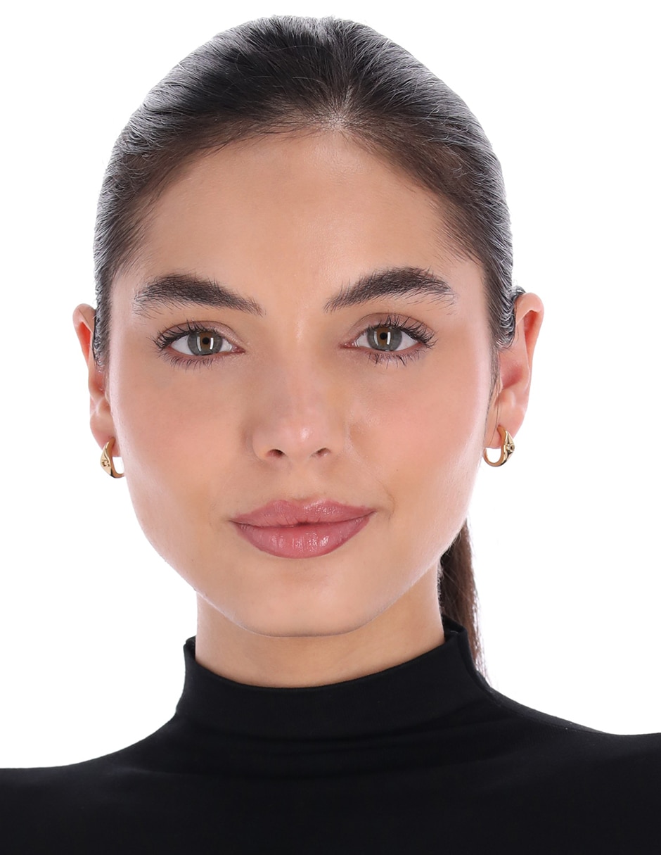 Aretes cortos circulares 9.1 Signet Heirlooms con acabado pulido 3