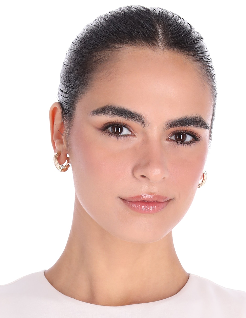 Aretes corto entrelazado Versatile Wear con acabado brillante 3