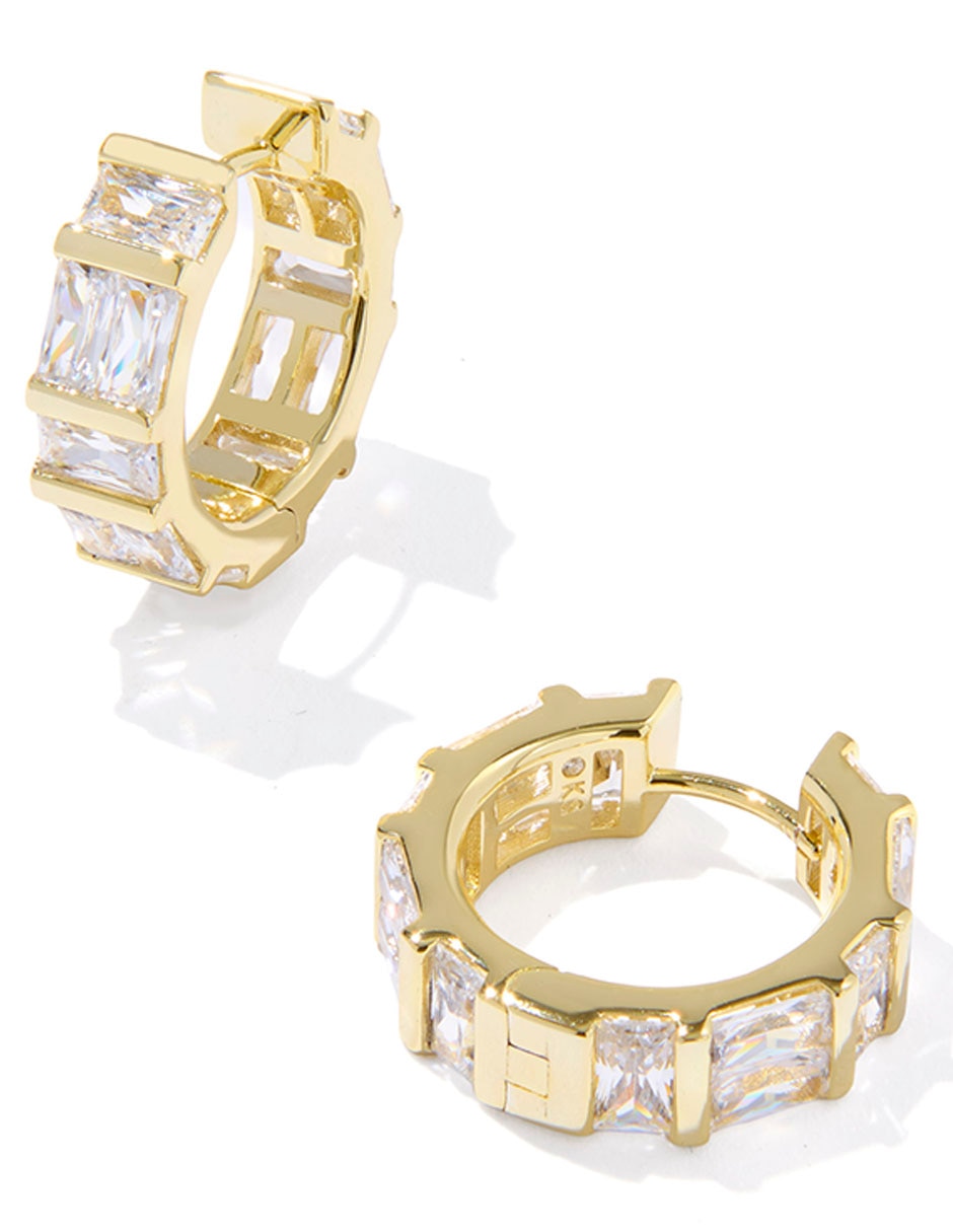 Aretes cortos 14 k con acabado baño de oro zirconia
