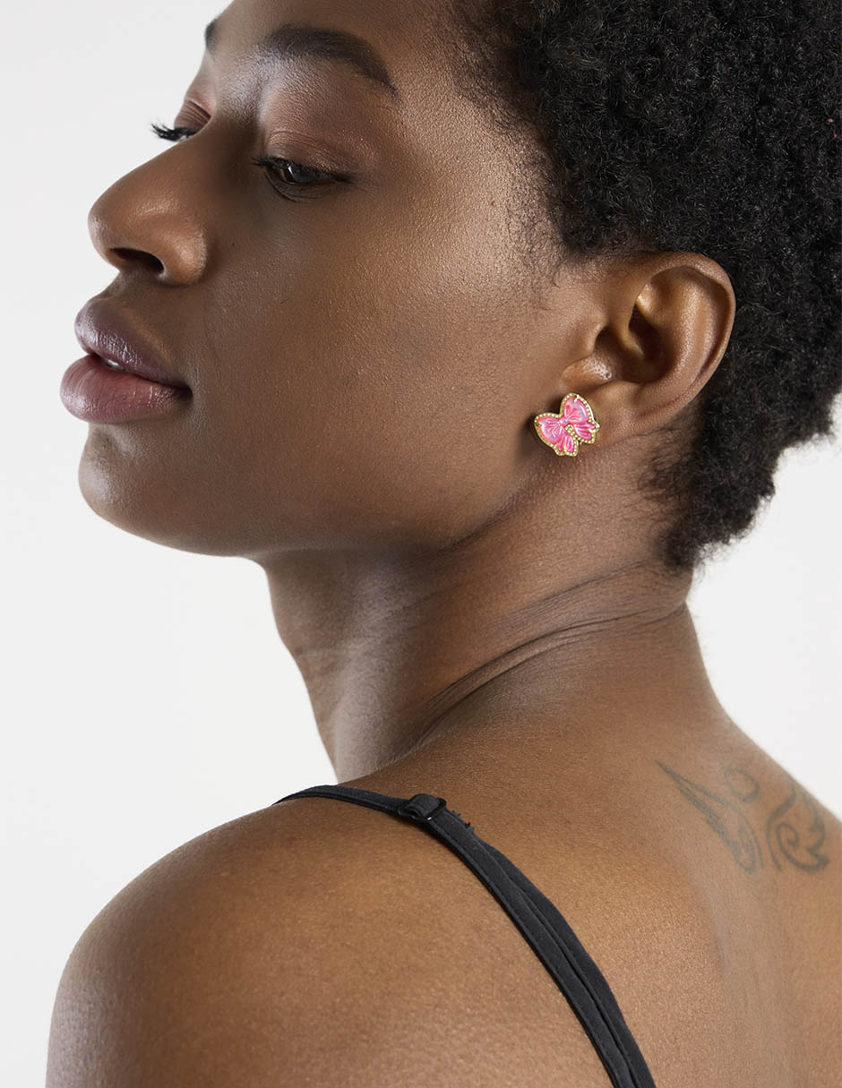 Aretes cortos de moño con acabado brillante zirconia 4