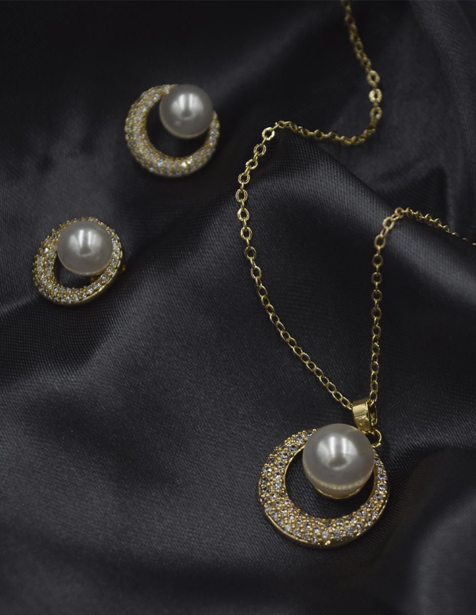 Aretes y collar de esfera perla 4