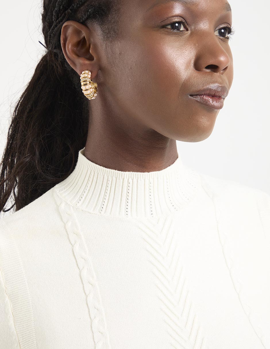 Aretes circular Award Winner con acabado pavé 4