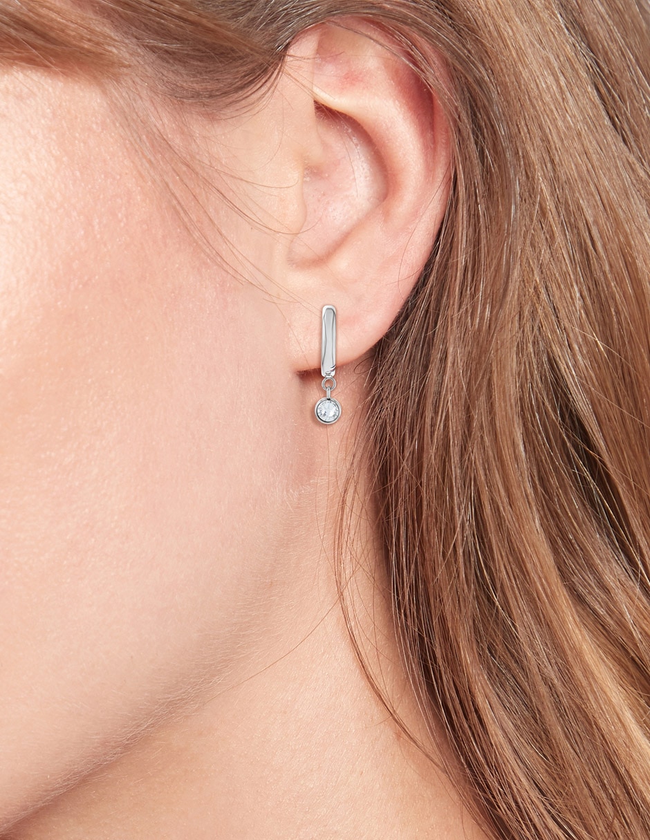 Set de aretes con acabado brillante cristal 3
