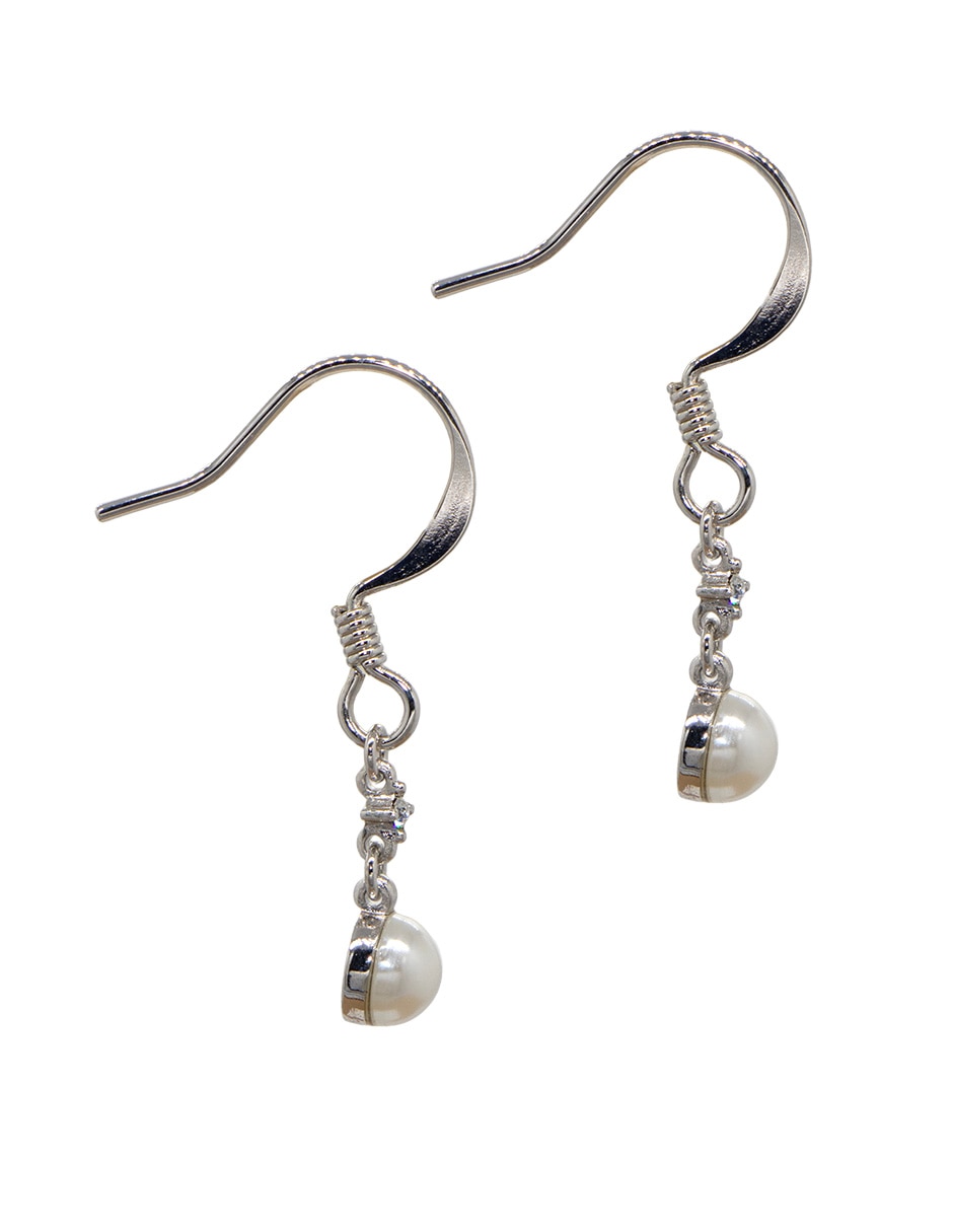 Aretes largos con acabado baño rodio perla 3