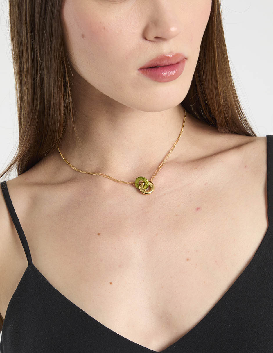 Collar 4