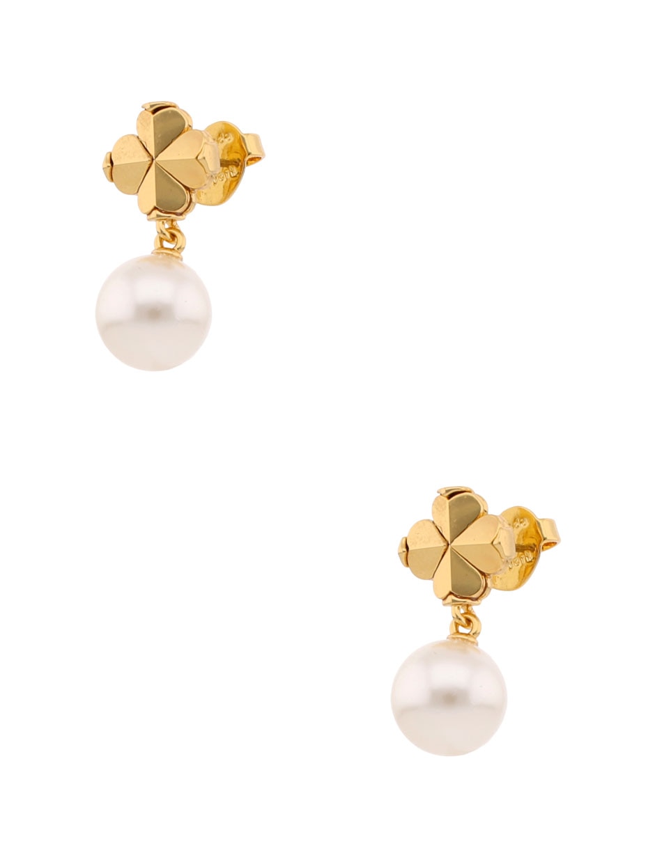 Aretes cortos con acabado brillante 2