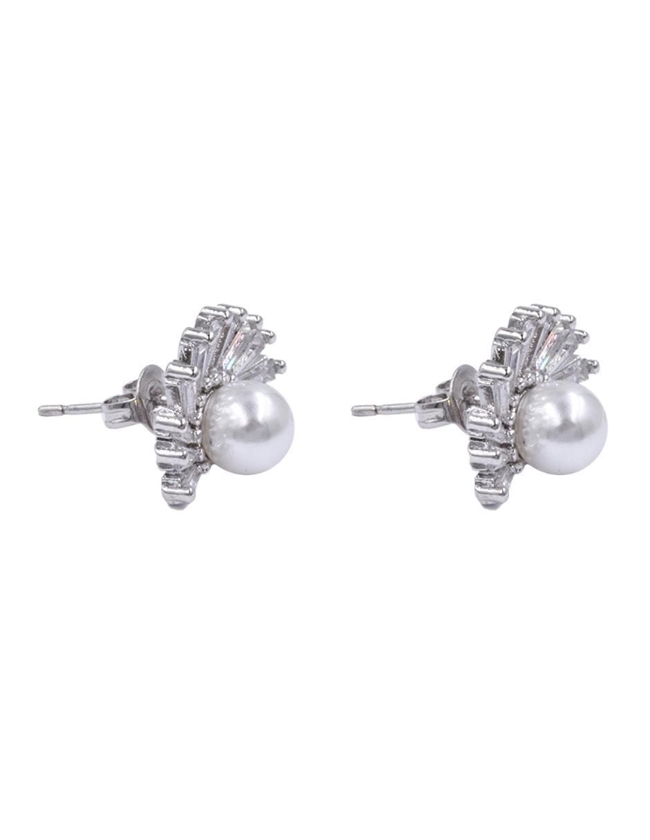 Aretes cortos con acabado pulido cristal 4