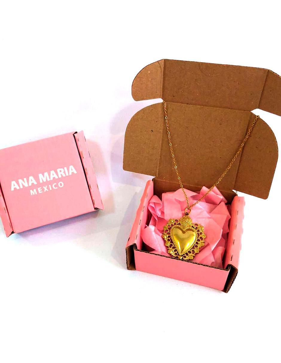 Collar con dije sagrado corazón de corazón 18 K 4