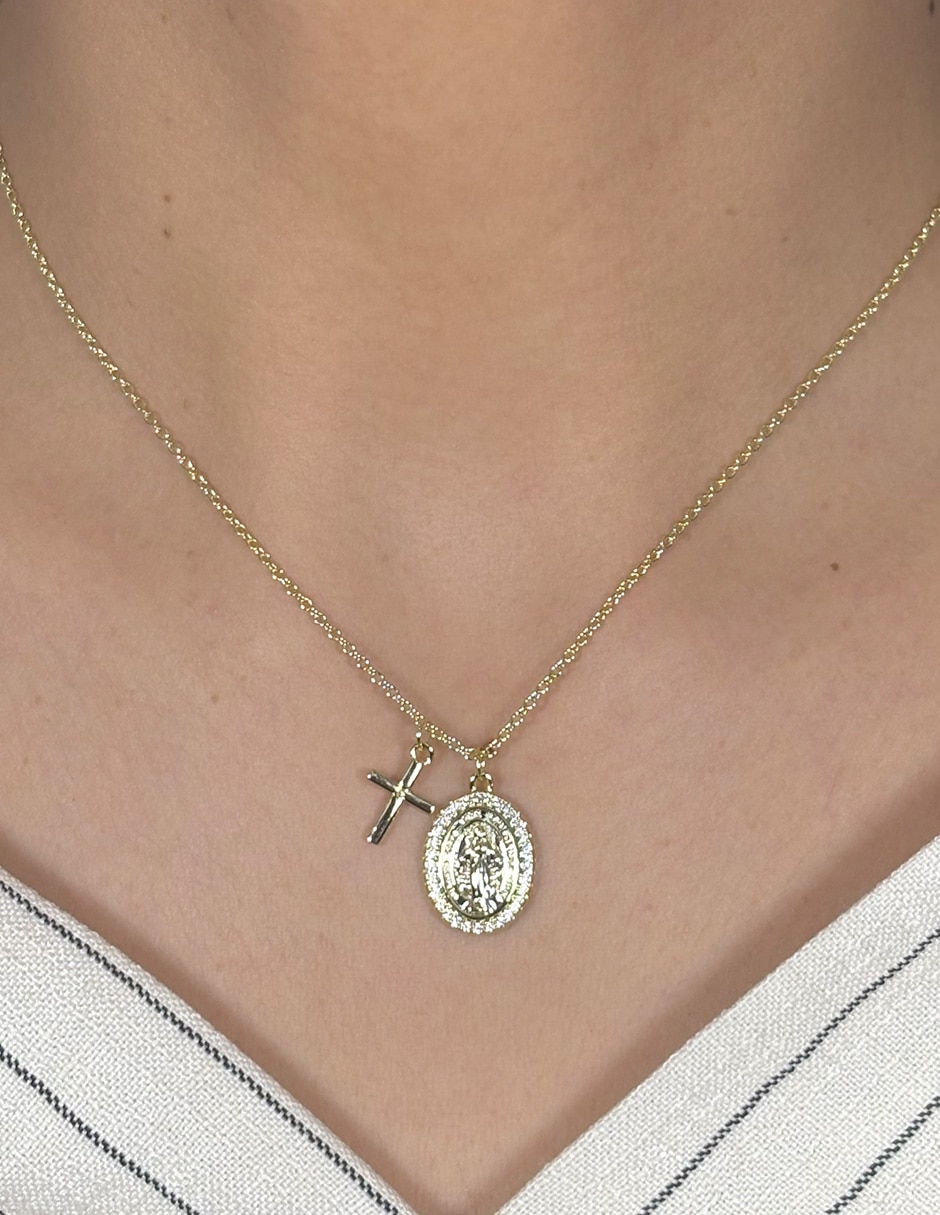 Collar con dije ovalado Religiosos de baño de oro 14 K 3