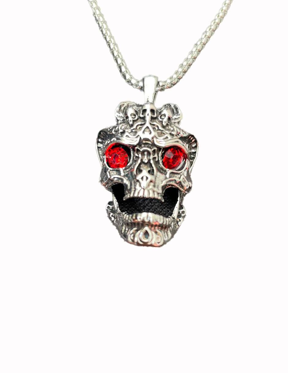 Collar con dije de calavera