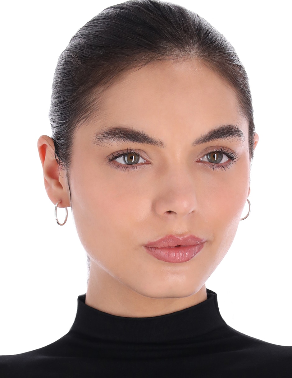 Set de aretes con acabado brillante 2