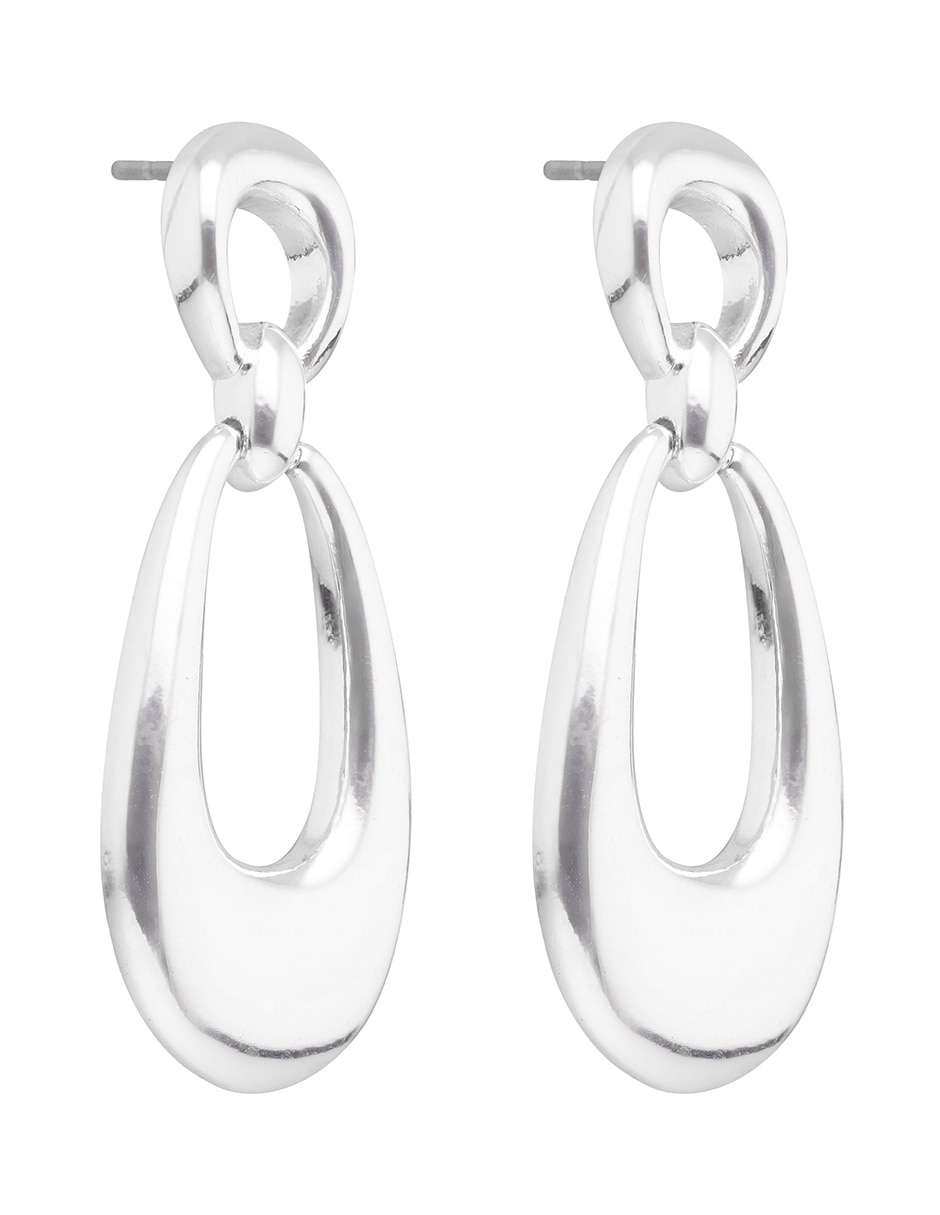 Aretes largos con acabado brillante 3