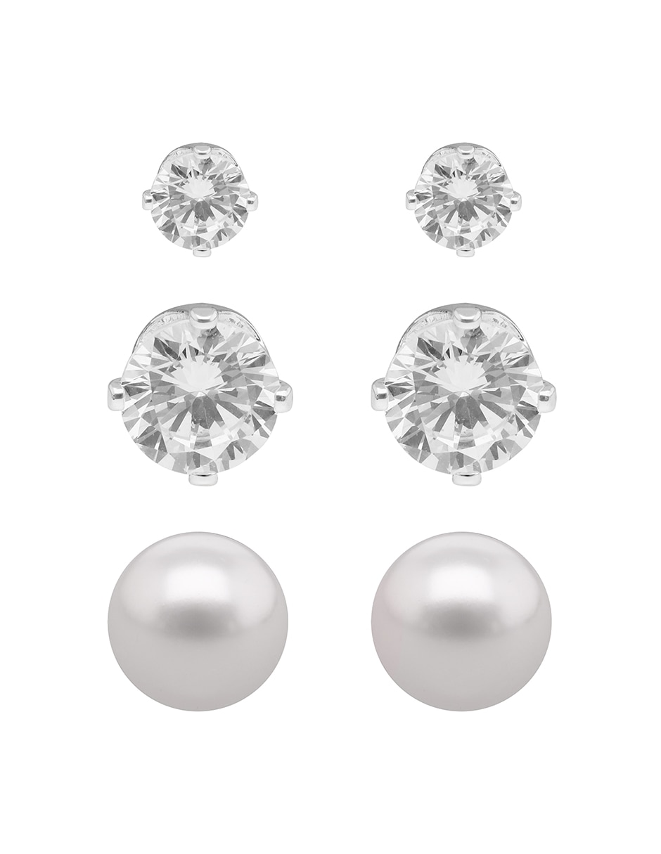 Set de aretes cortos con acabado brillante