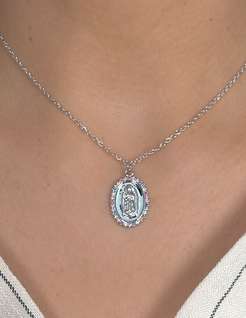 Collar con dije ovalado Virgen de Guadalupe de baño de oro 14 K 2