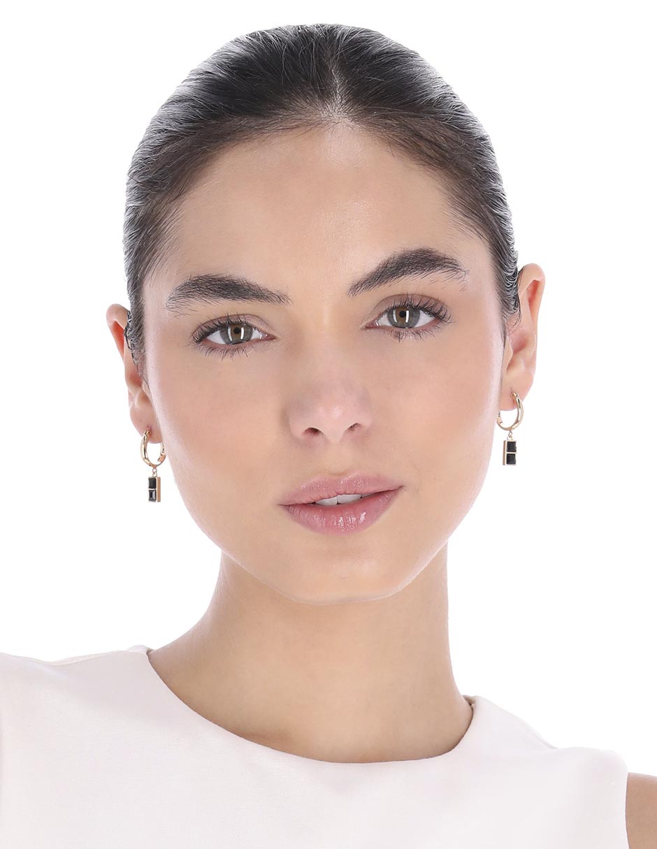 Aretes de rectángulo con acabado pavé 3