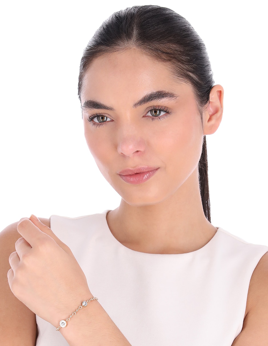 Pulsera Rivet logo con acabado pavé 3