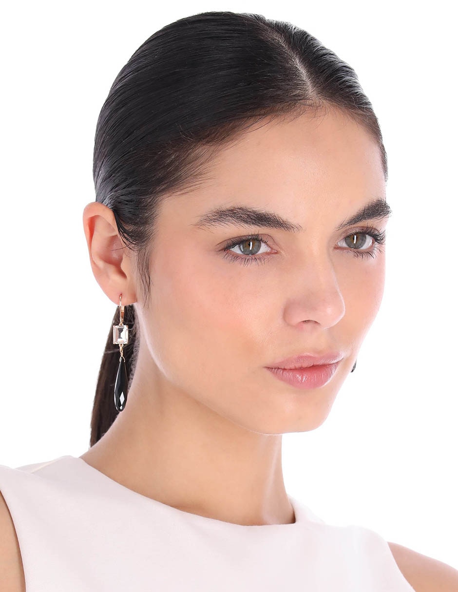 Aretes de gota con acabado brillante 2