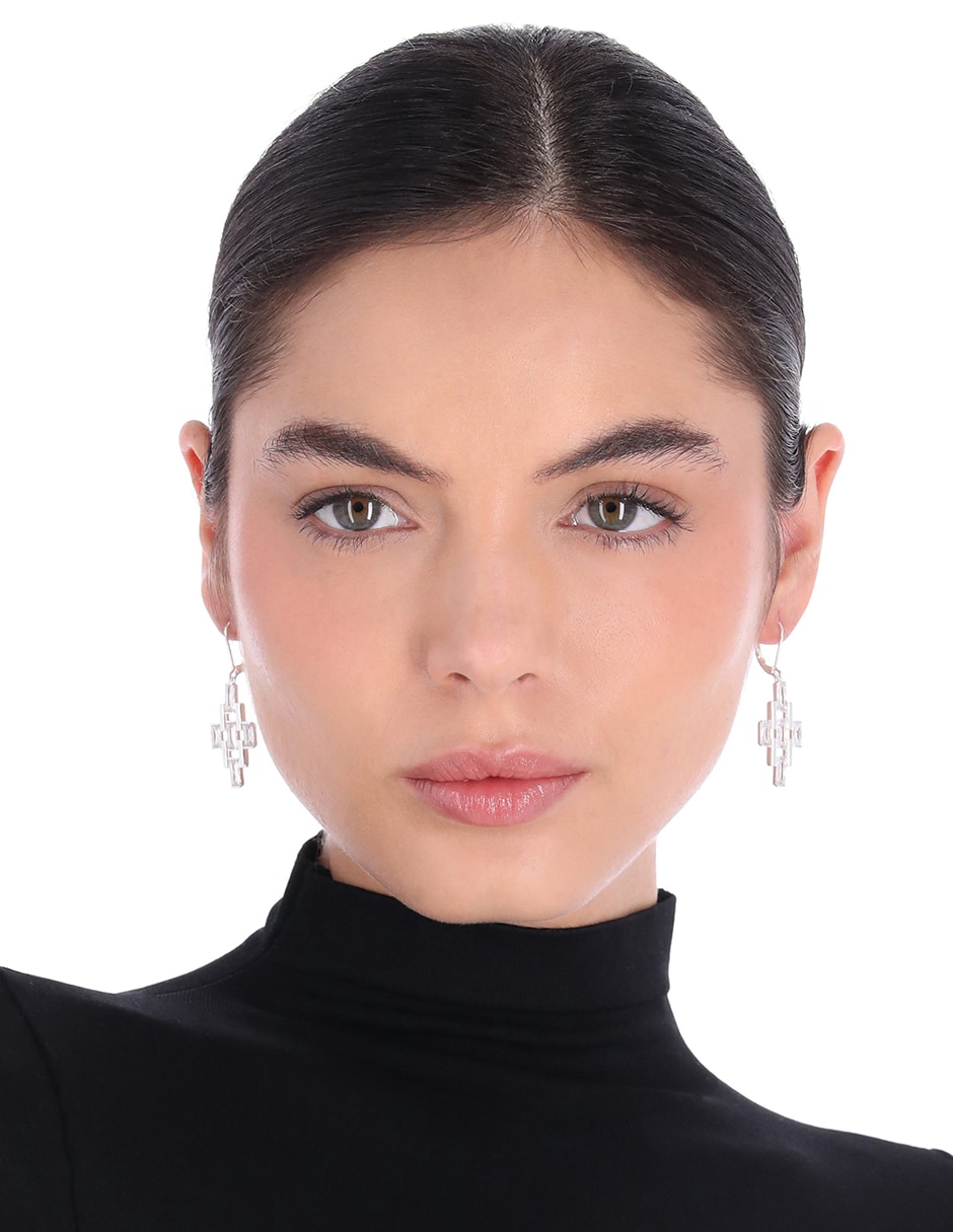 Aretes cirulares Celebrate In Elegance con acabado brillante 3