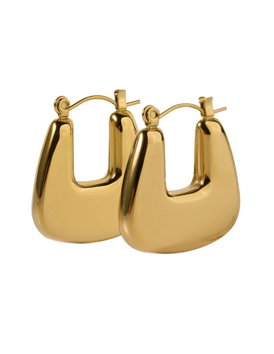 Arracadas cuadradas con acabado baño de oro 14 k Arracadas cuadradas con acabado baño de oro 14 k