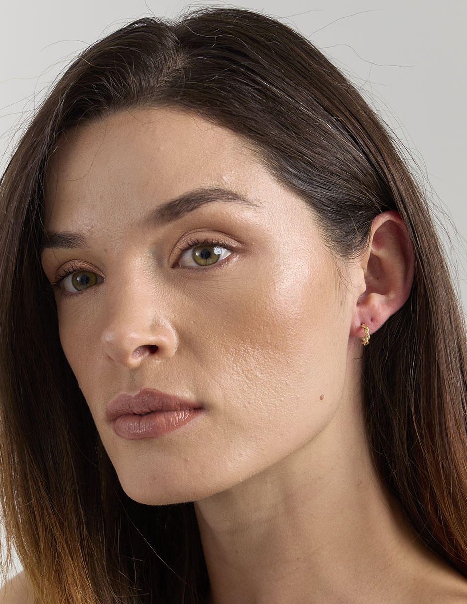 Set de aretes con acabado brillante 4