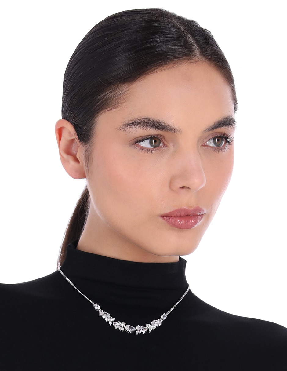 Collar Diamonds and Debutantes 3