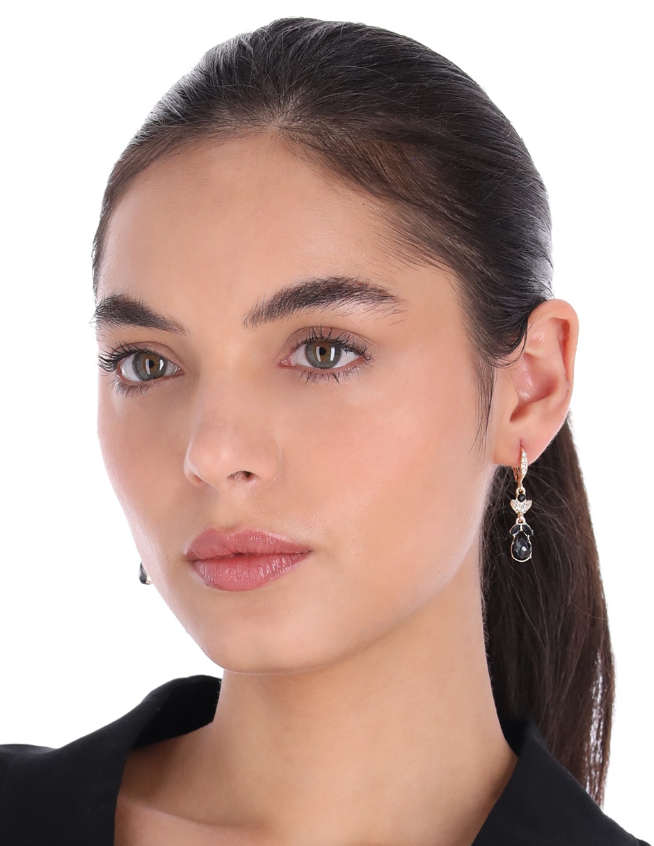 Aretes cortos con acabado pavé 3