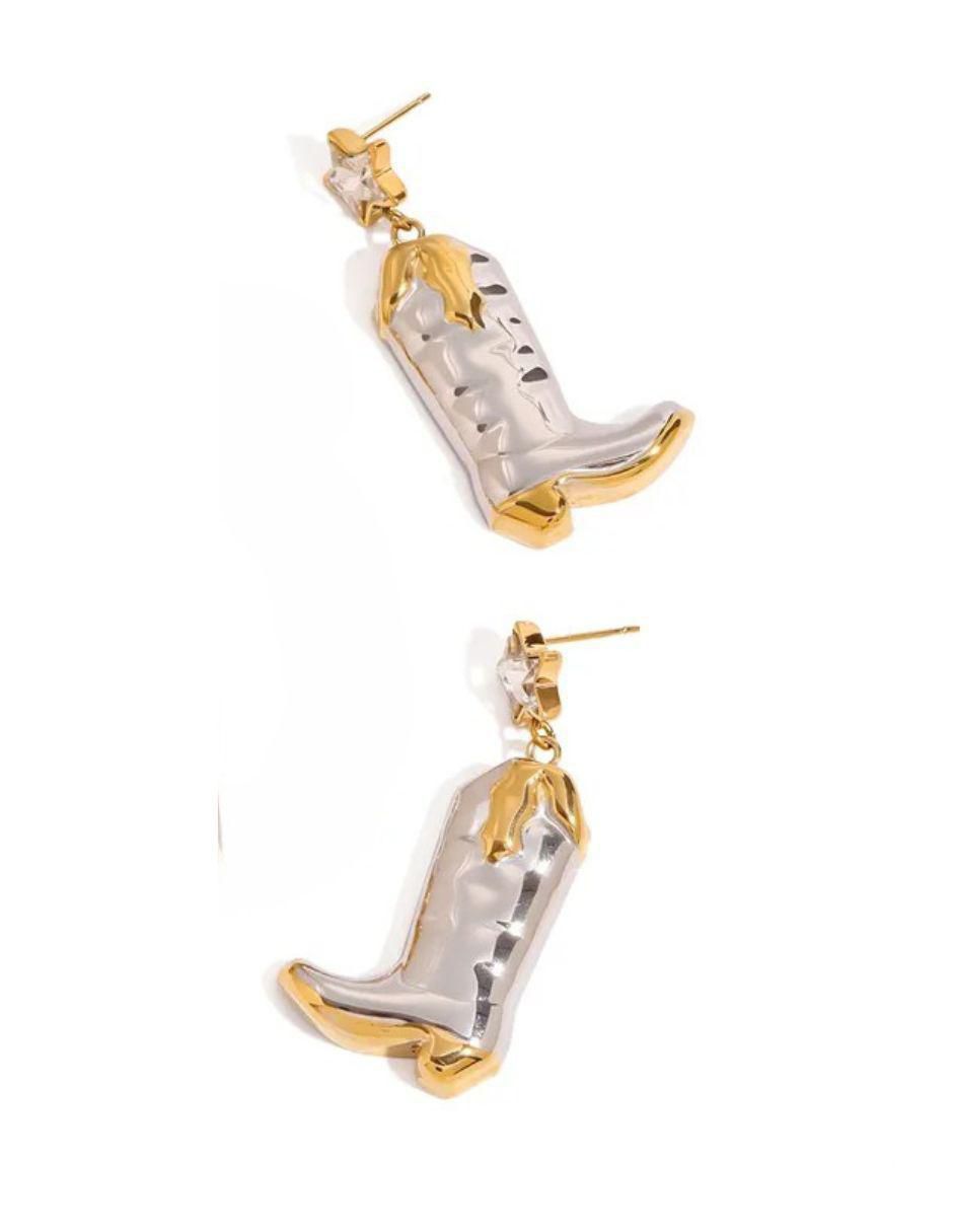 Aretes de bota de oro laminado 9 k con acabado pulido zirconia 4