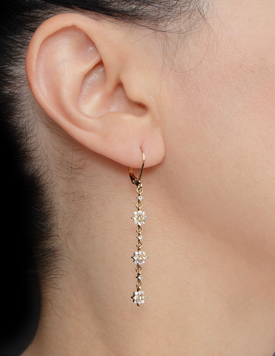 Aretes de flor Carré con acabado pavé cristal 4