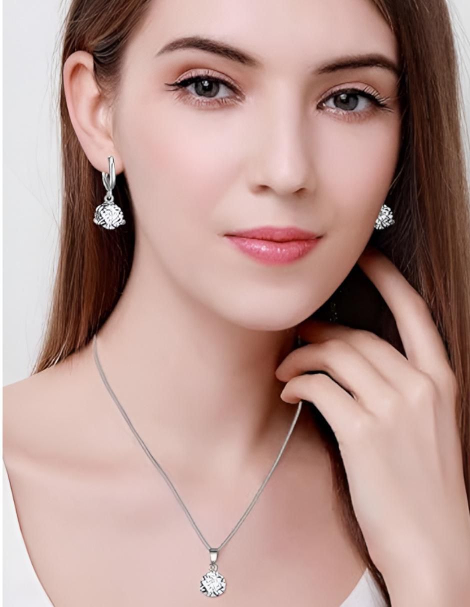 Aretes y collar zirconia 4