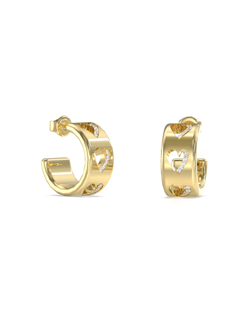 Aretes cortos de corazón By Your Side con acabado pavé circonita