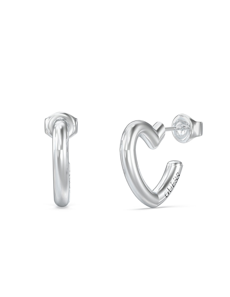 Aretes cortos de corazón Iconique con acabado brillante
