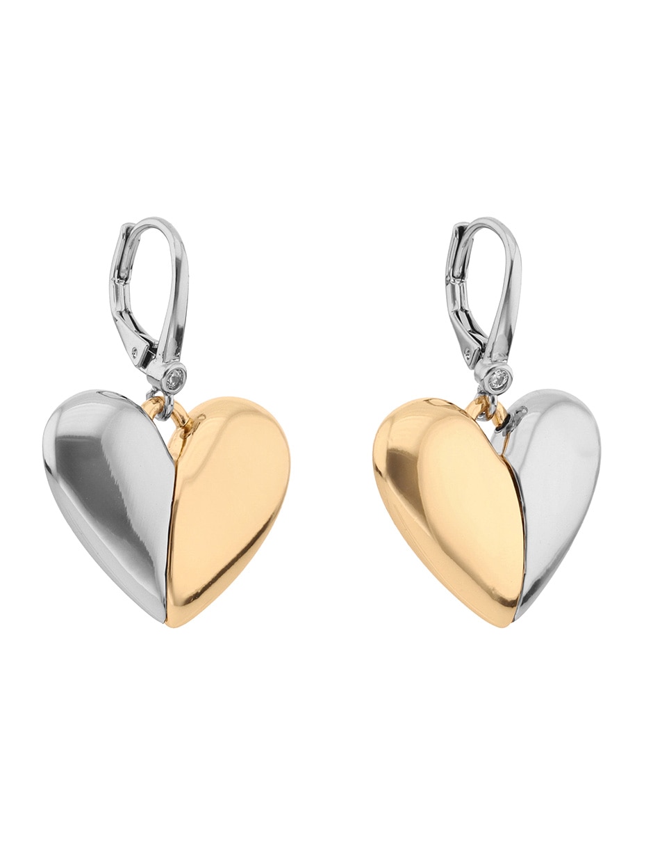Aretes cortos de corazón con acabado pavé 2