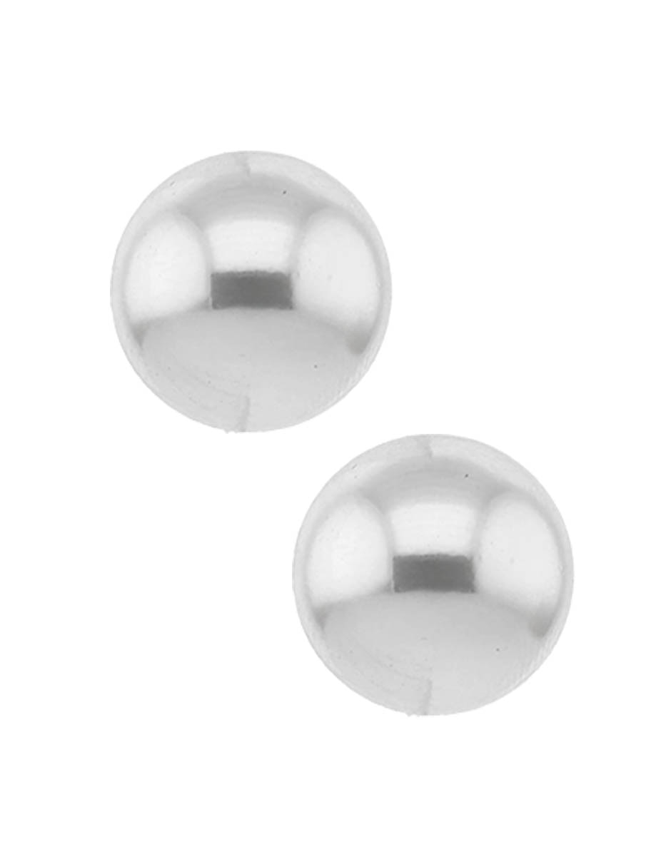 Aretes cortos con acabado pulido