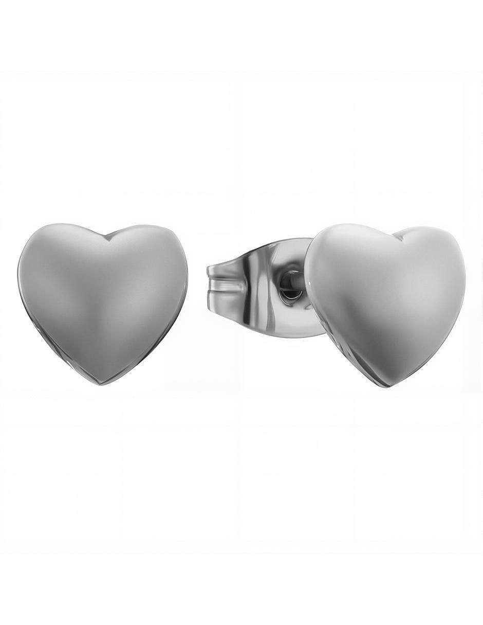 Set de aretes de corazón con acabado pulido 4