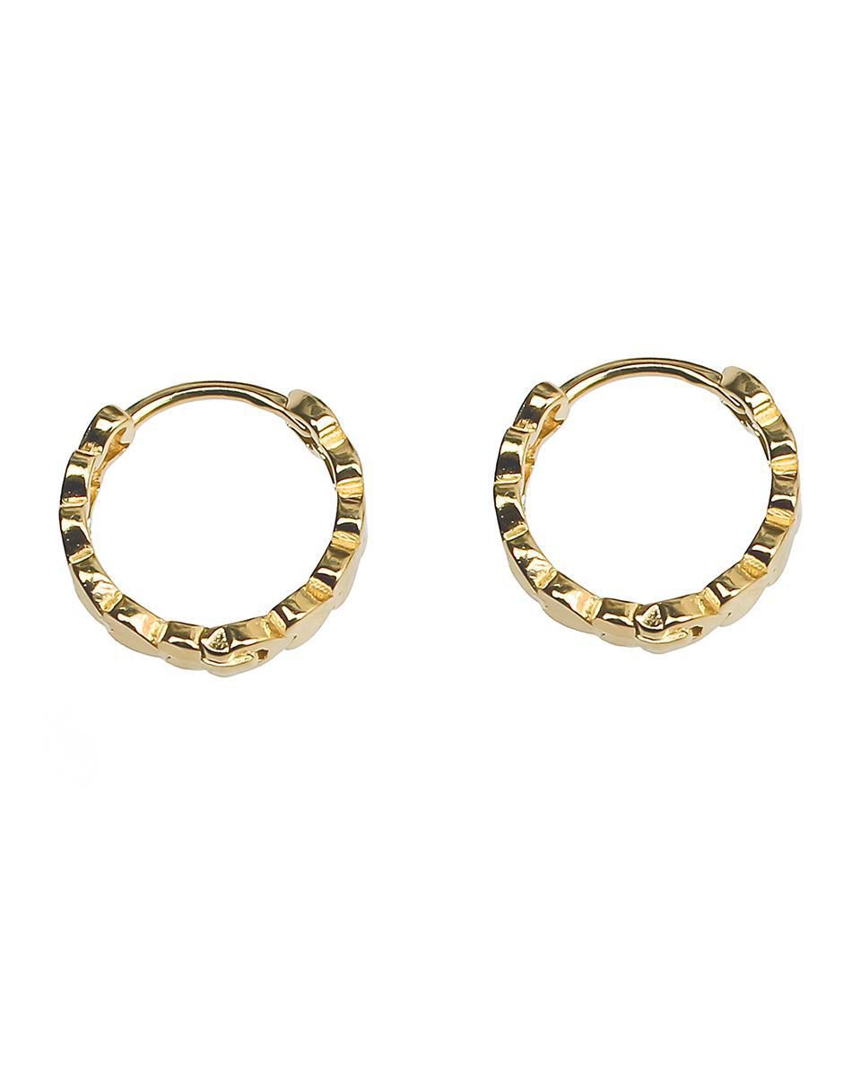 Aretes huggies de corazón de plata P 925 con acabado chapa de oro 2
