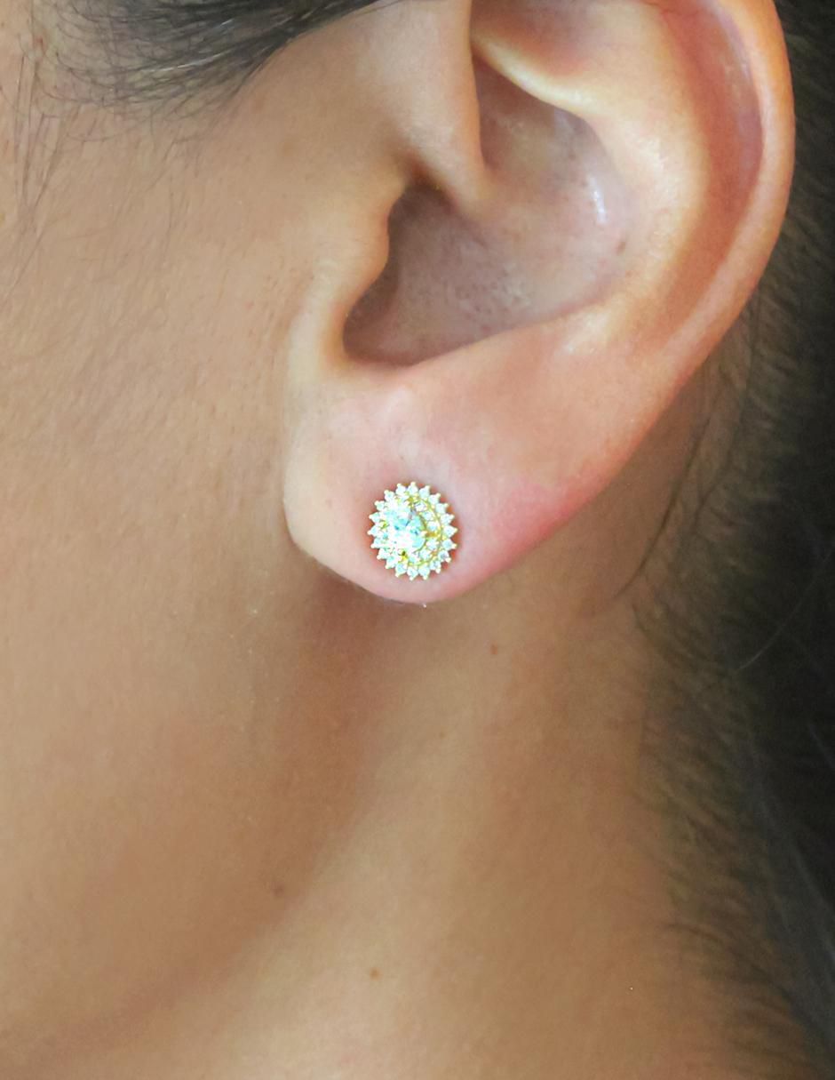 Aretes cortos de plata P 925 con acabado chapa de oro circonita 3