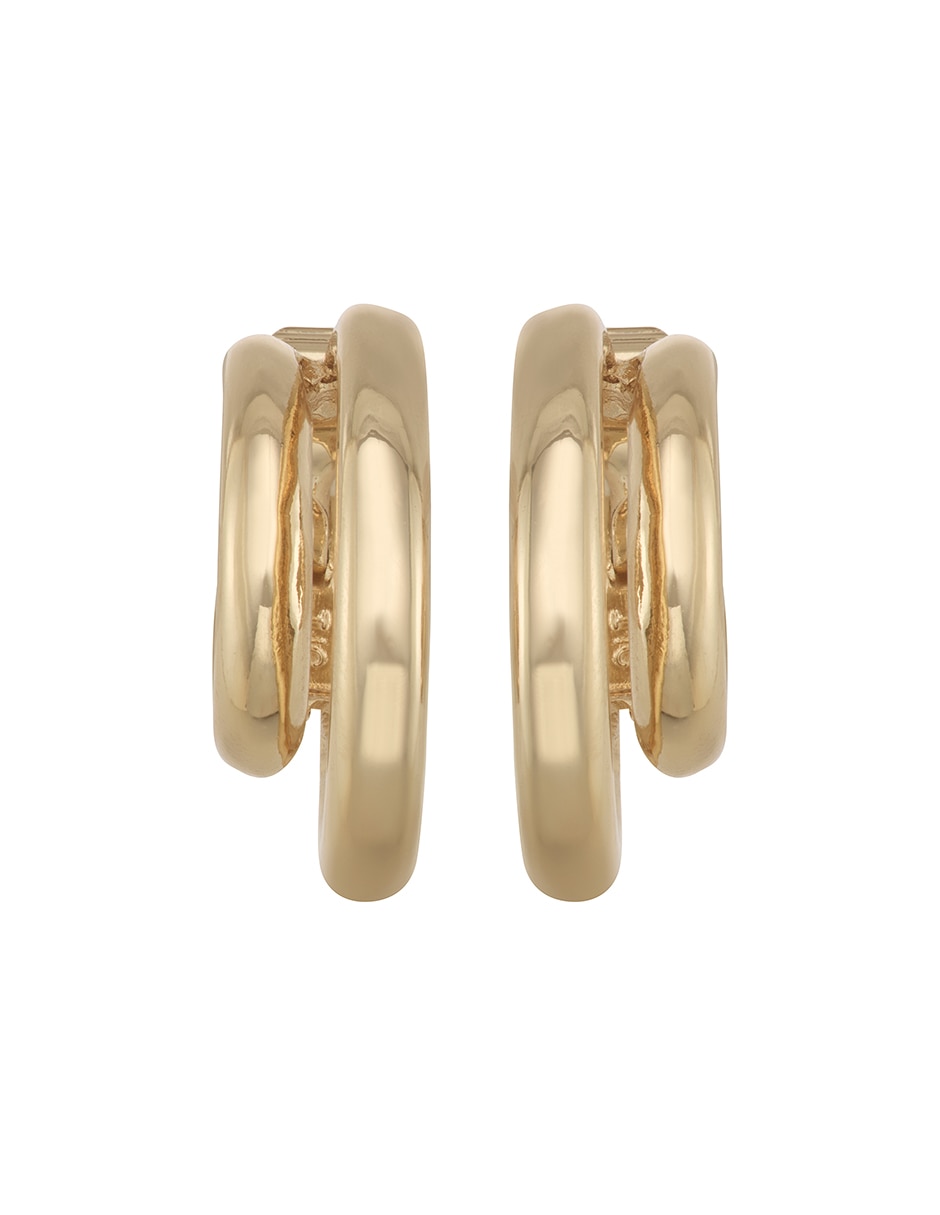 Aretes cortos circulares con acabado brillante