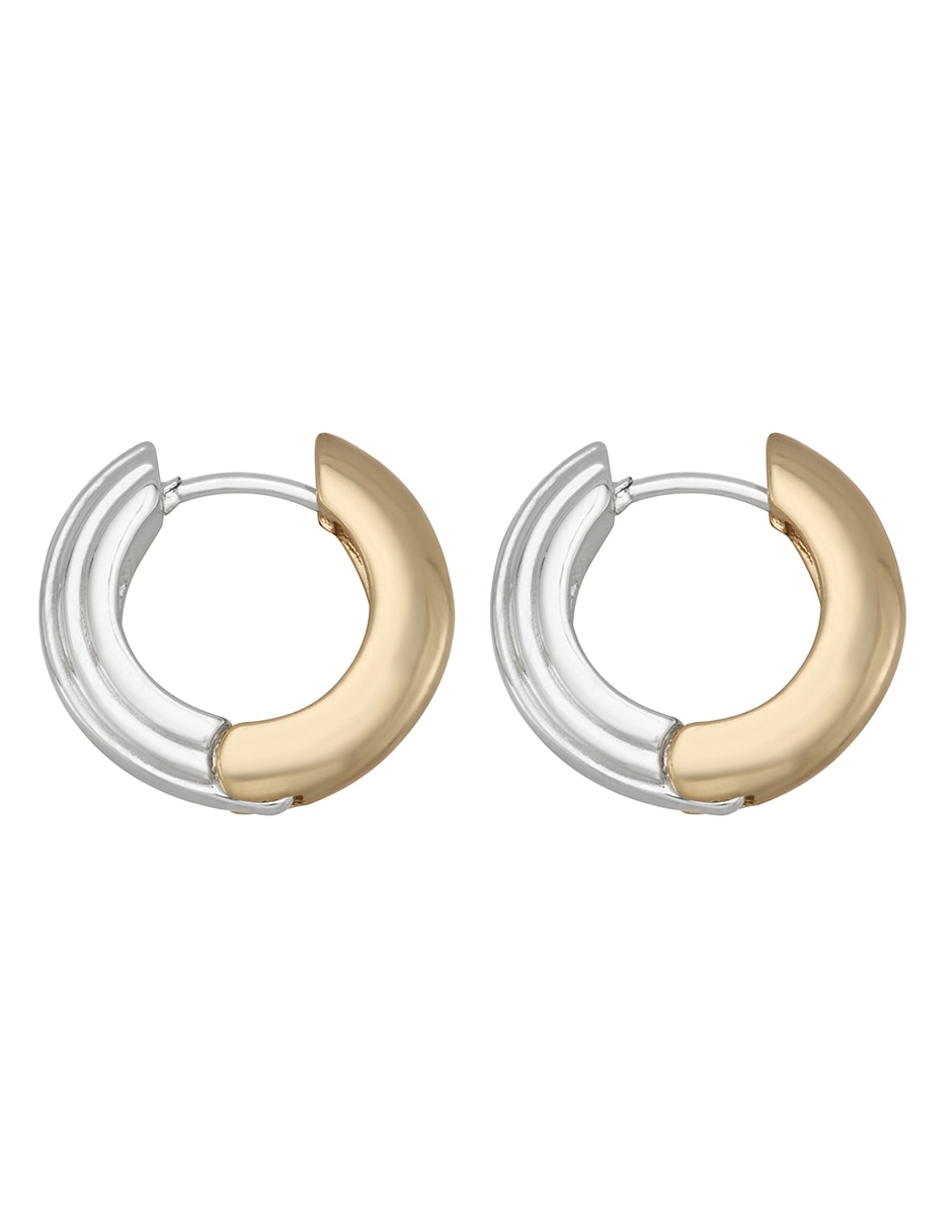 Aretes huggies circulares con acabado pulido 2