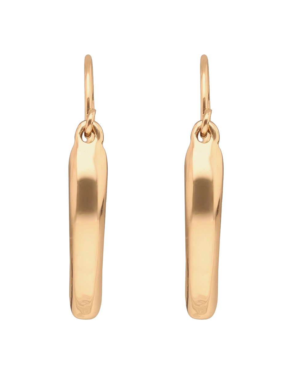 Aretes cortos con acabado brillante