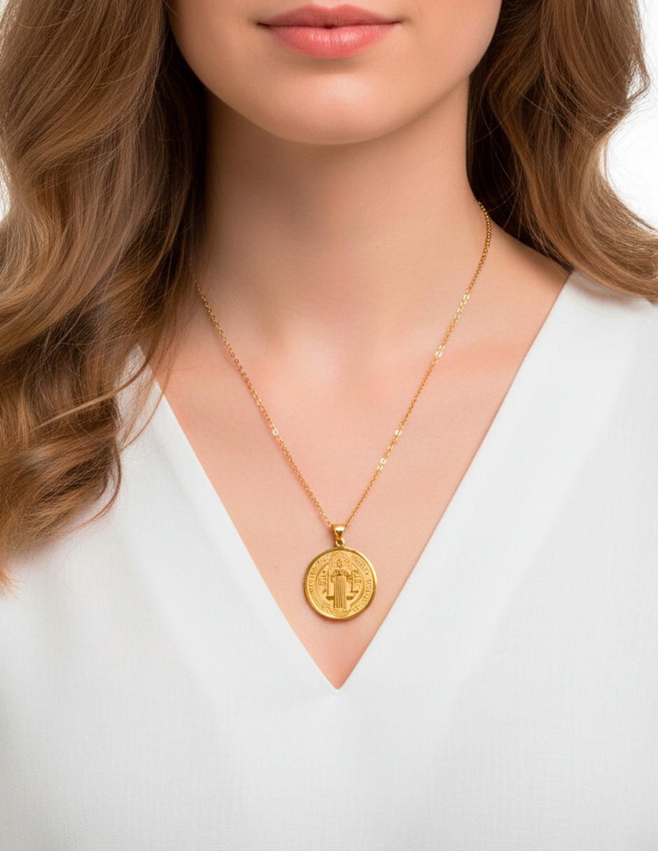 Collar con dije San Benito 14 K 4