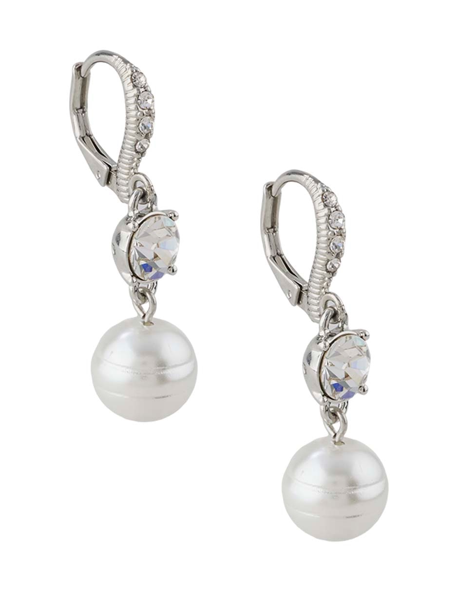 Aretes cortos con acabado pulido 2